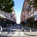 Shopping Center M05