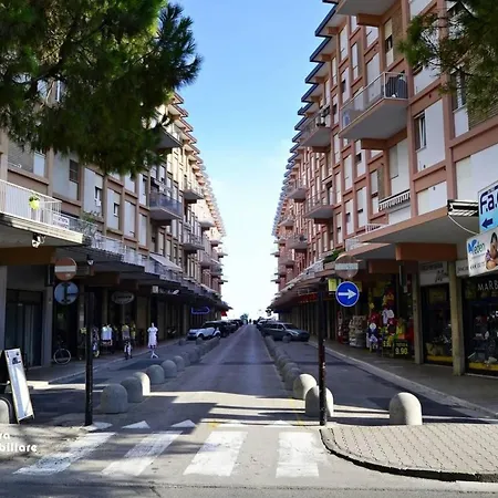 Shopping Center M05